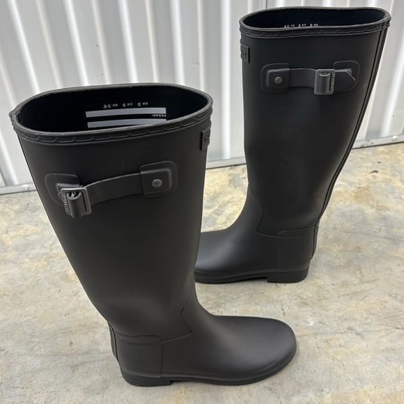 Hunter - Picture 8 of 14